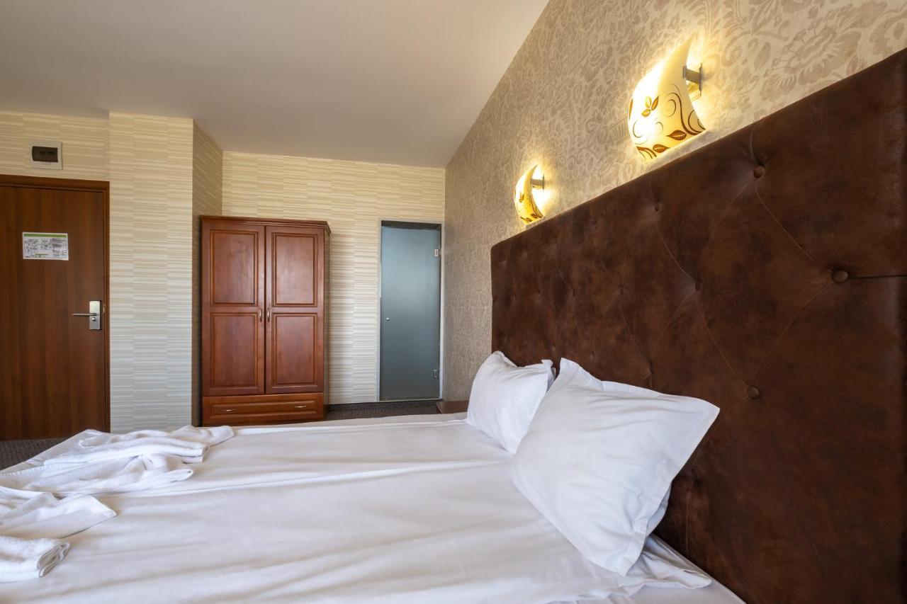 Complex Katalina Hotell Tsigov Chark Exteriör bild