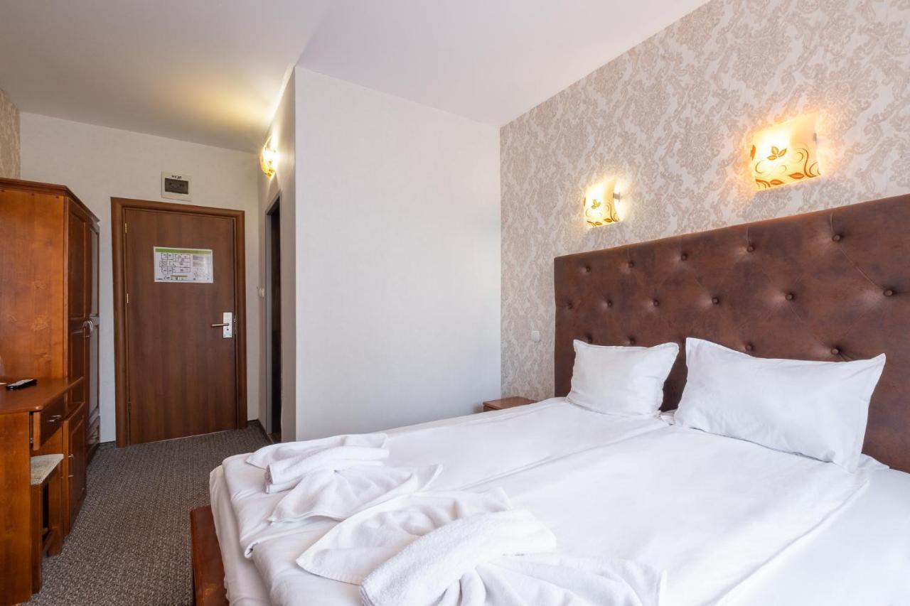 Complex Katalina Hotell Tsigov Chark Exteriör bild