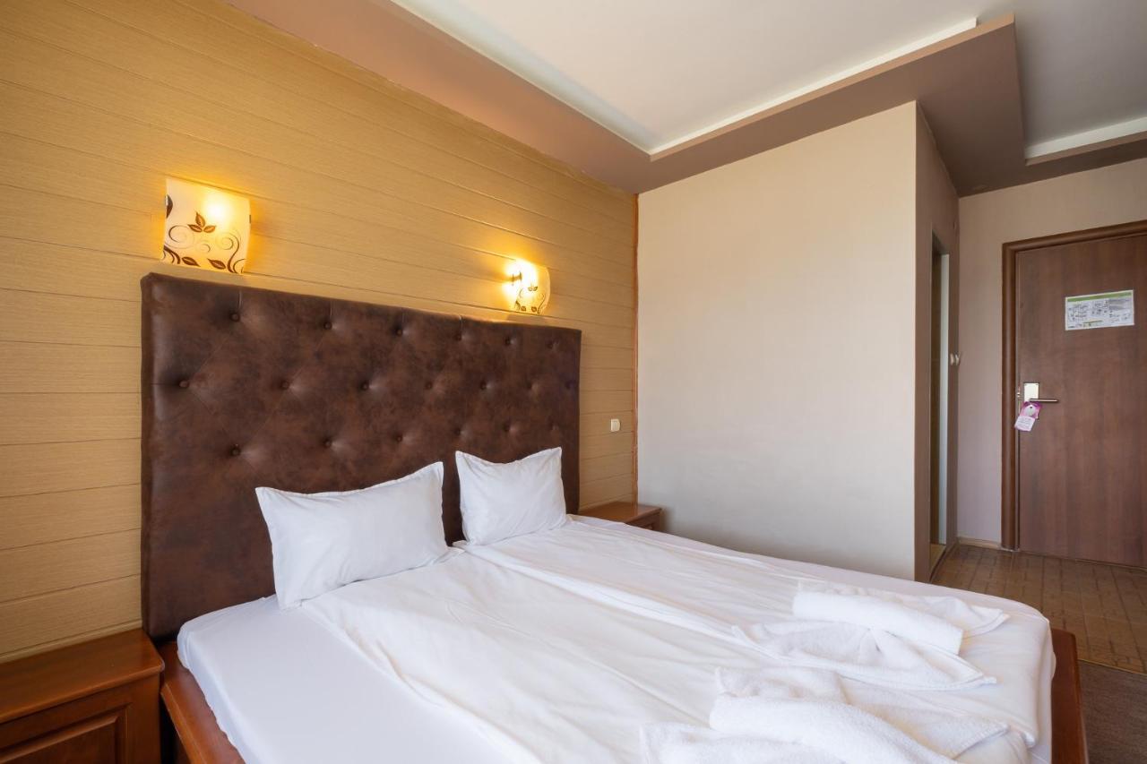 Complex Katalina Hotell Tsigov Chark Exteriör bild