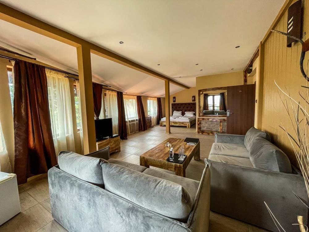 Complex Katalina Hotell Tsigov Chark Exteriör bild