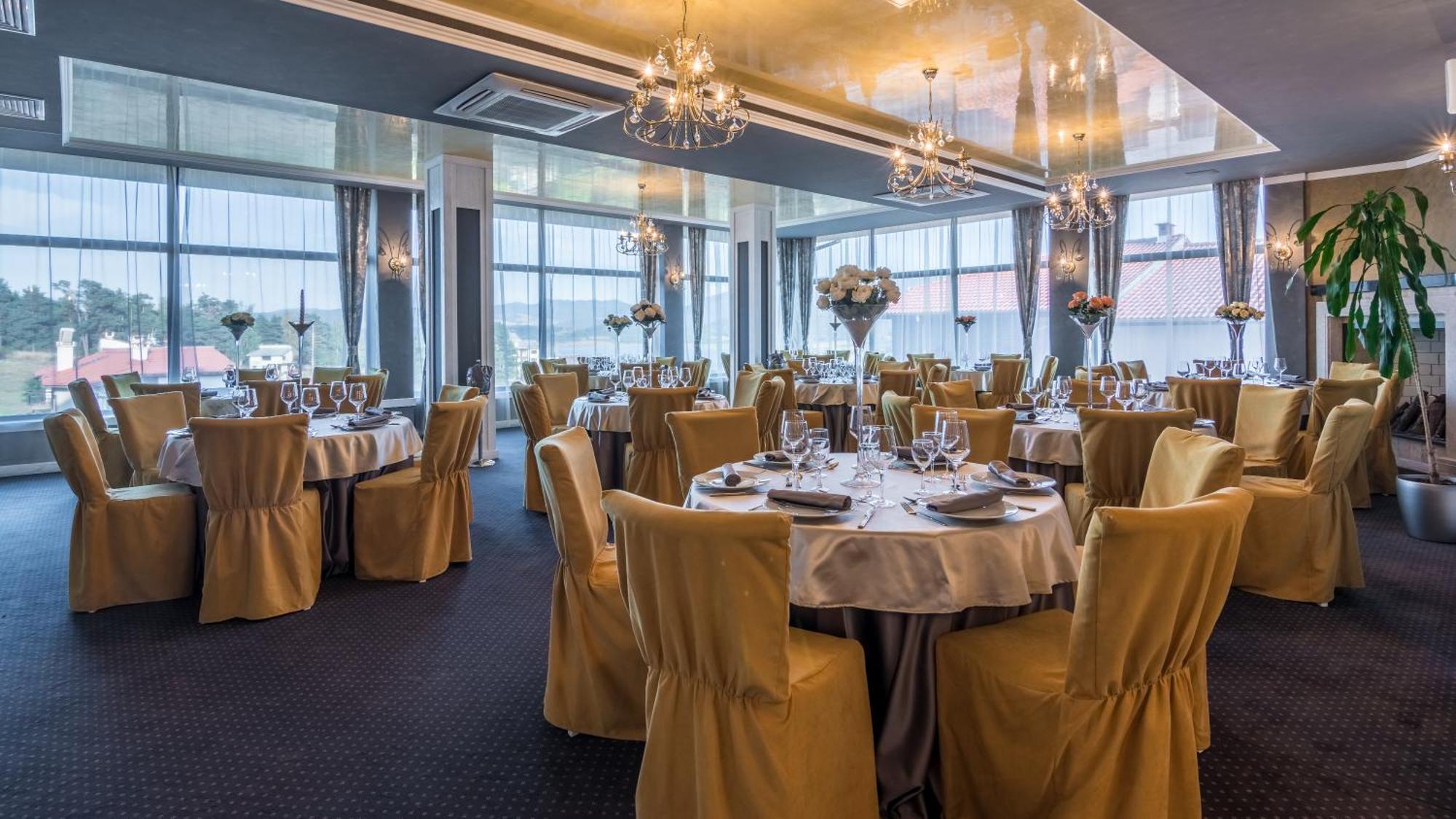 Complex Katalina Hotell Tsigov Chark Exteriör bild
