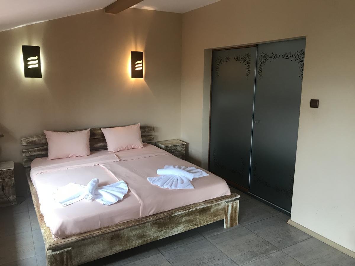 Complex Katalina Hotell Tsigov Chark Exteriör bild